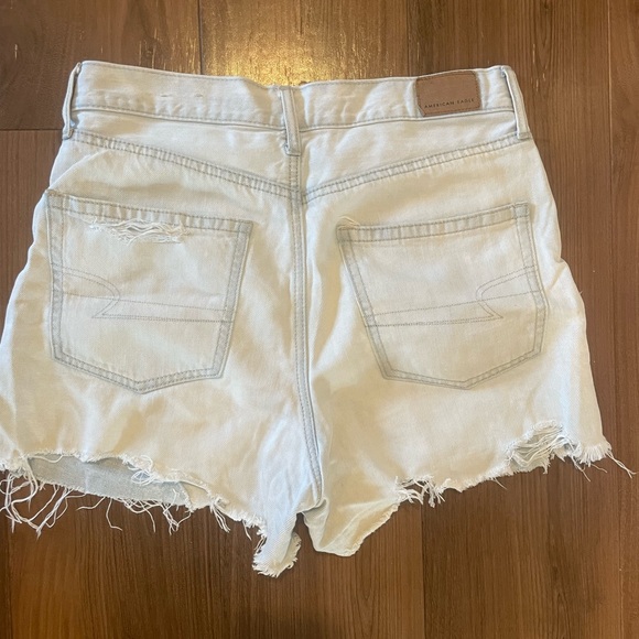 American eagle light wash jean shorts - Picture 2 of 2